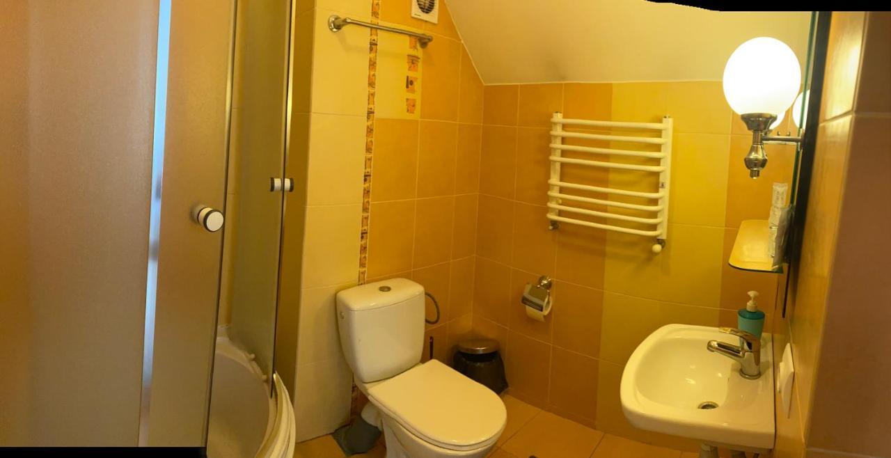 Старий Янів Hotel Ivano-Frankovo Екстериор снимка